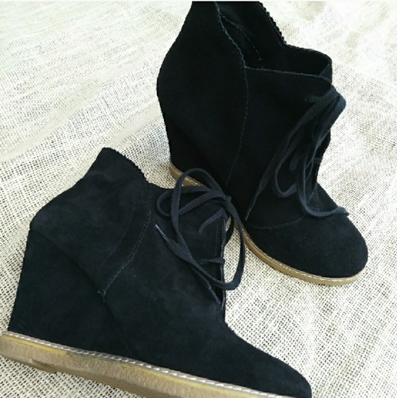 Shoes - Black Leather Fashion Booties Shoes - Black Leather Fashion Booties